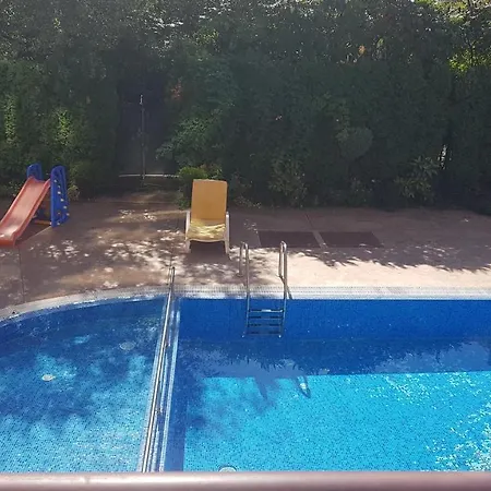 Last Minute ساني بيتش